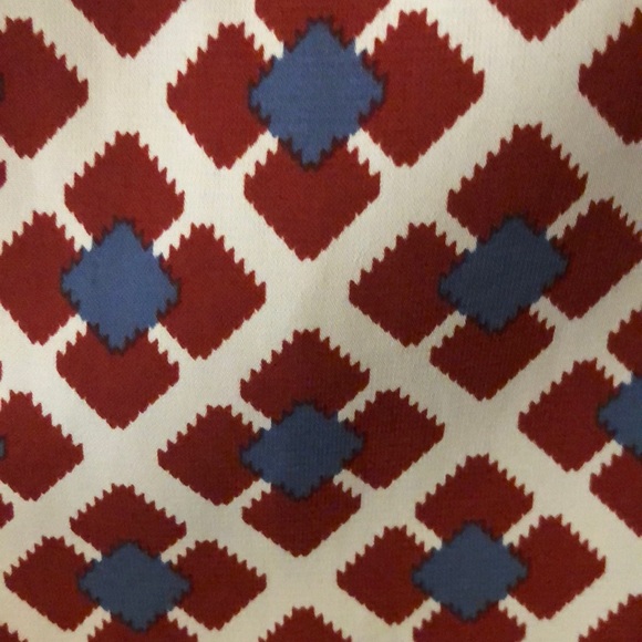 Adorable long sleeve T-shirt with front design - Picture 3 of 5